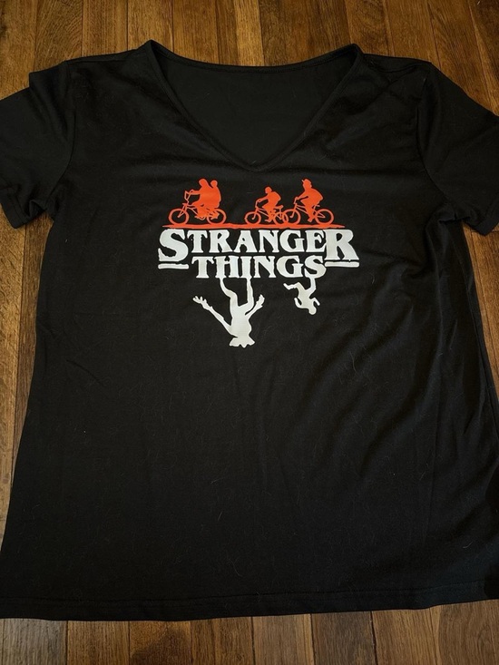Tops - Stranger Things Black Graphic Tee